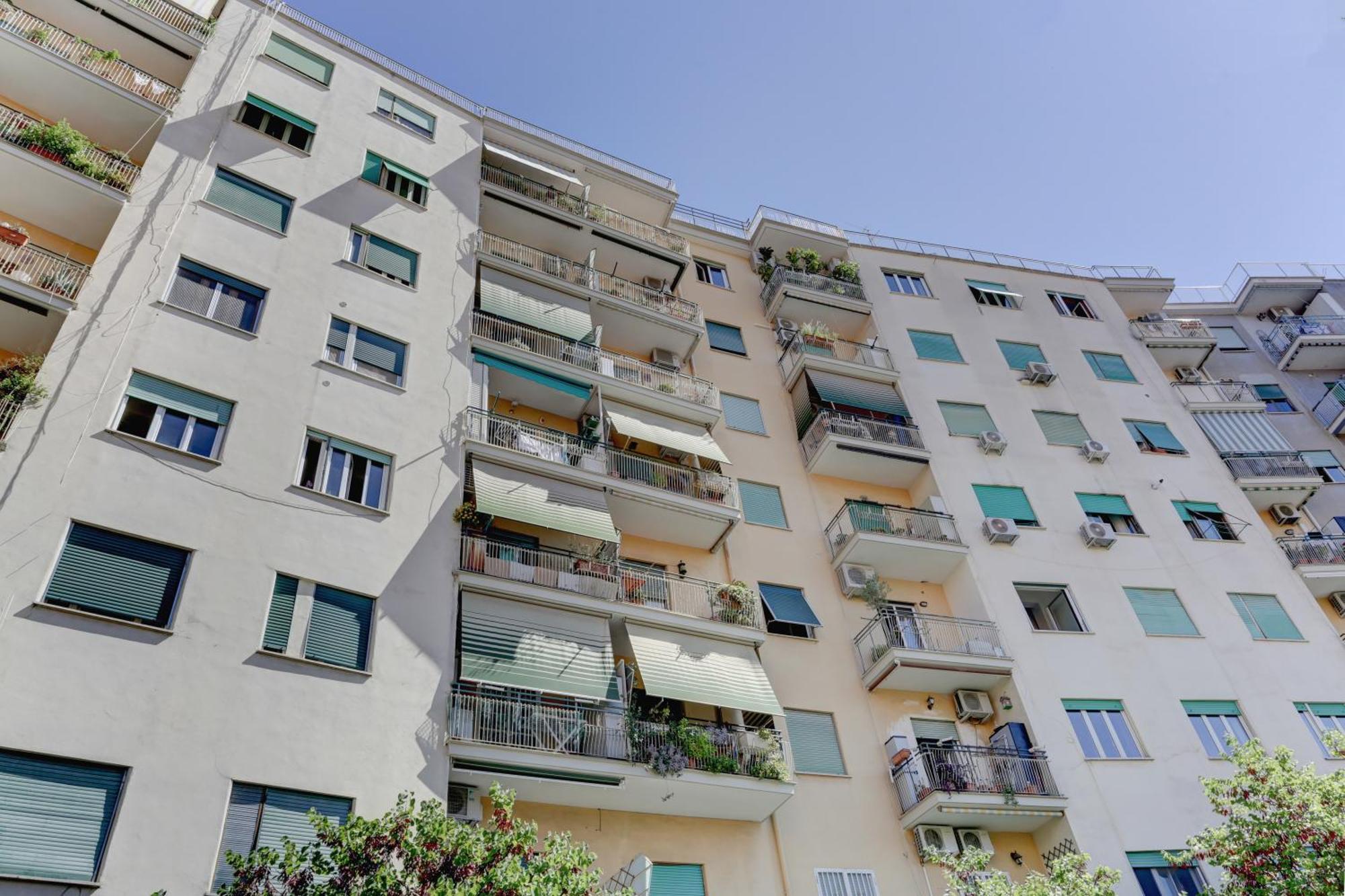 Apartamento Furio Camillo - Metro A - Netflix
