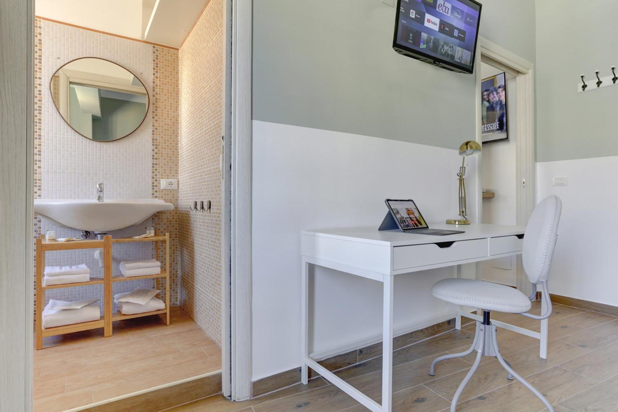 Furio Camillo - Metro A - Netflix Apartamento